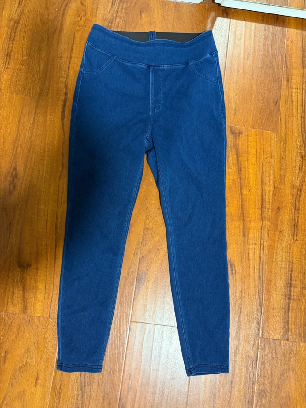 HALARA Navy Pull-On Jeggings